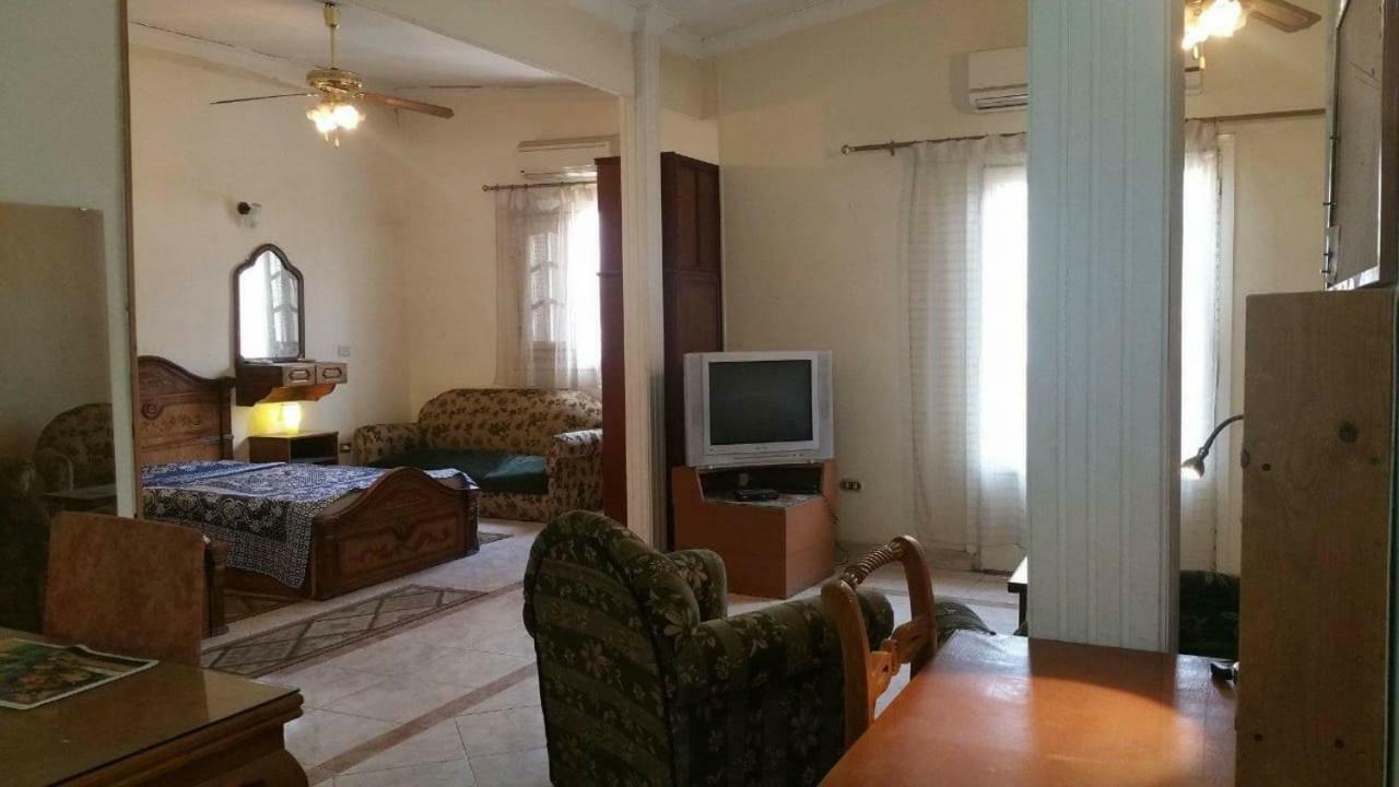 Elegant Heliopolis, Studio-Apartment Kairo Exteriör bild