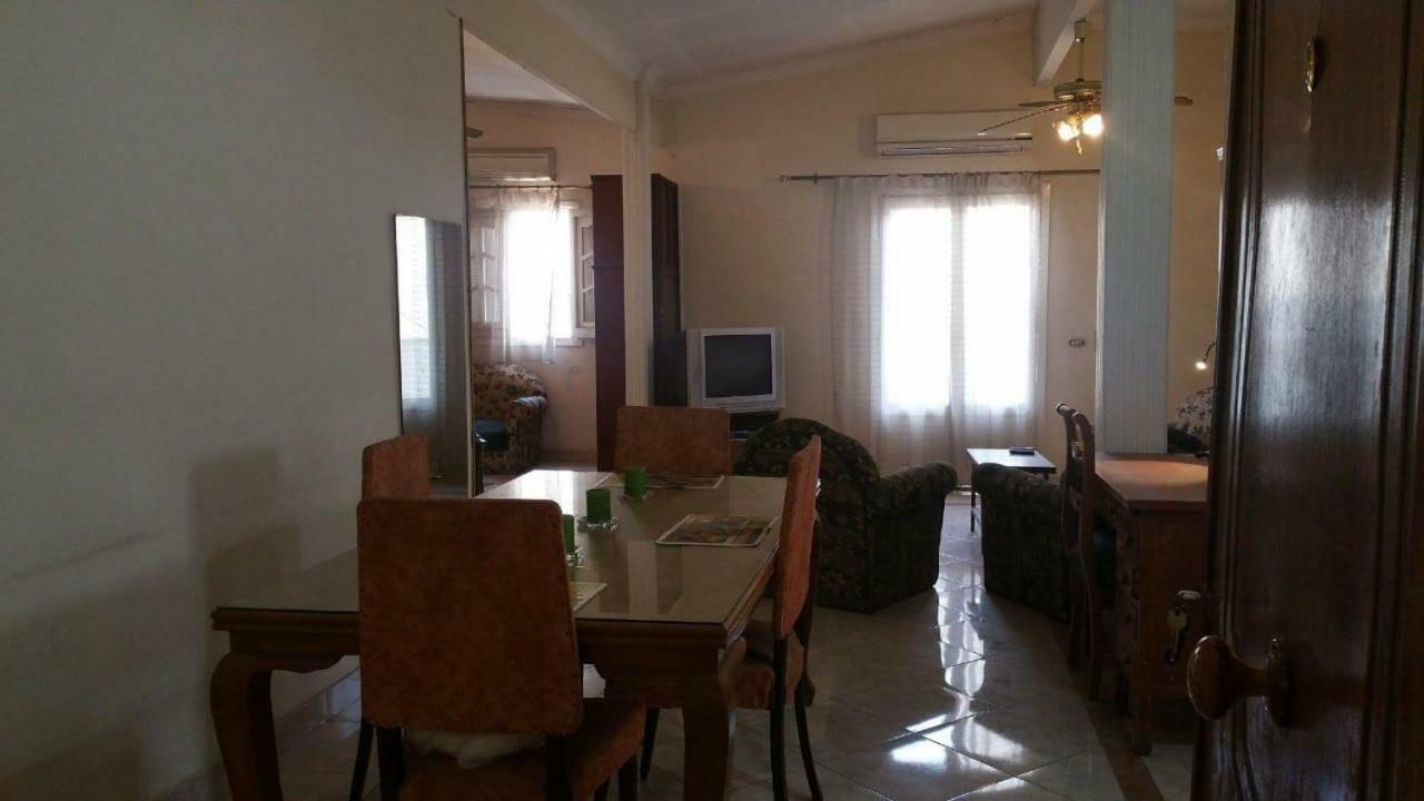 Elegant Heliopolis, Studio-Apartment Kairo Exteriör bild